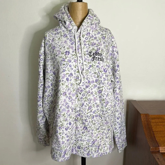 Teddy Fresh sz M purple and white floral pullover hoodie with kangaroo pocket - Picture 1 of 9